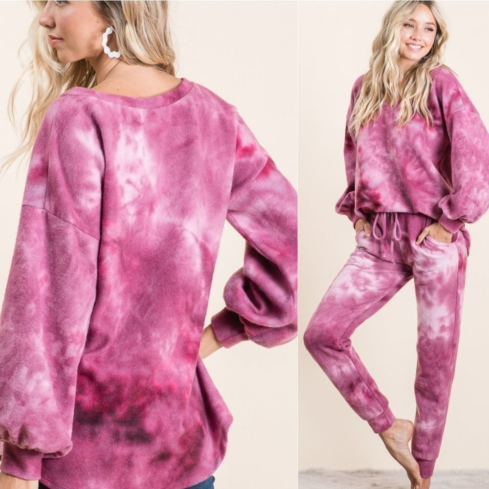 Magenta V-Neck Tie Dye Soft Sweater - Picture 3 of 5
